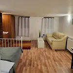 Grzegorzecka Room Nr 2